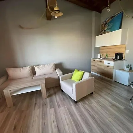 Apart-hotel 8 Arapya Carevo